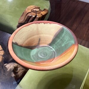 Vintage beige green Alfadom
Stoneware glaze Pottery
Signed 11x3.5 bowl MCM rare